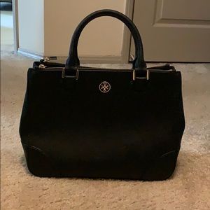 TORY BURCH ROBINSON DOUBLE ZIP BLACK SAFFIANO TOTE